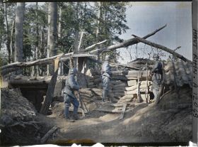 Image représentant Tranchée de première ligne : en observation