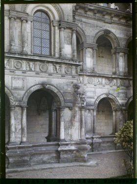 Image représentant Détail de la façade de la Maison dite d'Henri II