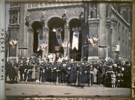 Image représentant Célébration de la fête Jeanne d'Arc à l'église Saint-Augustin par monseigneur Dubois, archevêque de Paris