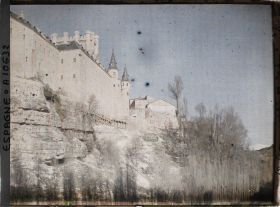 Image représentant Espagne, Ségovie, La partie orientale de l'Alcazar avec le Castillo (Donjon à tourelles)