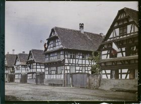 Image représentant France, Geispolsheim, Plusieurs Maisons avec l'entrée de la Cour