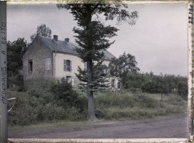 Image représentant La Maison du Tisserand, lieu de la rencontre entre Bismarck et Napoléon III en 1870