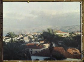 Image représentant Panorama depuis la résidence du général Gouraud avec un soleil couchant sur la chaîne du Liban vers l'est