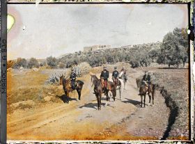 Image représentant Le général Gouraud et son état-major