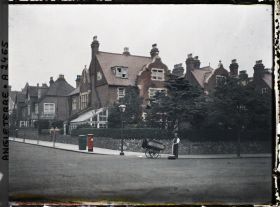 Image représentant Une rue résidentielle