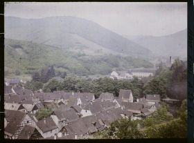 Image représentant France, Kaysersberg, La Vallée de la Veiss vers l'amont : vue prise du Chau de Kaysersberg