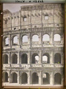Image représentant Colisée détail du grand mur