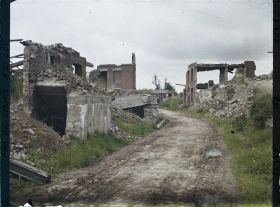 Image représentant France, Haisnes, Abris boches et une rue