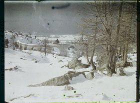 Image représentant France Les Alpes, La mer de Glace, Dernier Pont du Chin de fer à Cremaillère de la mer de glace