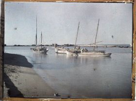 Image représentant Bateaux de pêche en rade