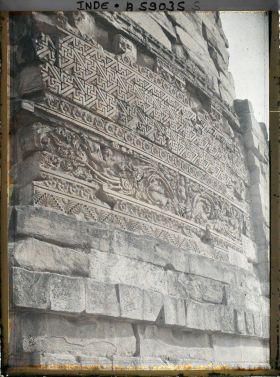 Image représentant Sculptures du stupa Dharmeka