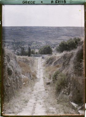 Image représentant La voie royale qui mène au théâtre et au palais