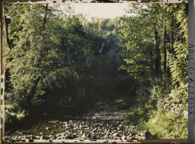 Image représentant L'entrée de la grotte du Tuc d'Audoubert et les Begouën