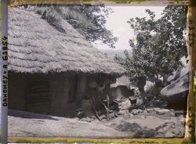 Image représentant Le village d'Amakpa (?) dans les montagnes