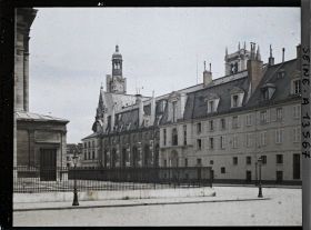 Image représentant La place du Panthéon et la rue Clotilde