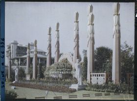 Image représentant L'exposition des arts décoratifs, Jardin de Jacques Lambert, sur la terrasse de la gare des Invalides