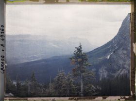 Image représentant Canada, Lac Louise, Vue s/ la Vallée du Paradis