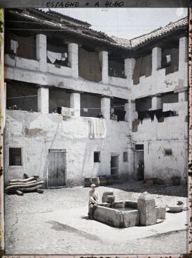 Image représentant Corral del Carbón (cour du charbon)