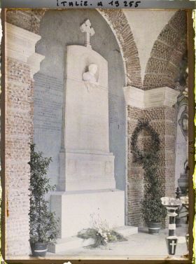 Image représentant Tombe du poète Antonio Fogazzaro
