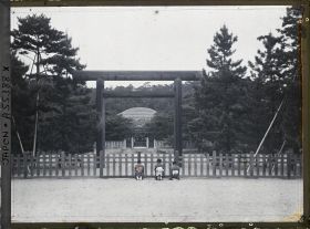 Image représentant MOMOYAMA GORYO (Mausolée de l'Empereur MEIJI)