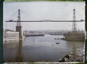 Image représentant Le pont transbordeur à l'entrée du vieux port