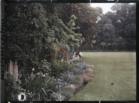 Image représentant Un coin de la pelouse du Saint John's College