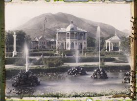 Image représentant Afghanistan, Paghman, Jardin Public - Les jets d'eau vers la Maison de Thé