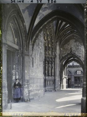 Image représentant Décor du porche d'entrée de l'église Saint-Germain-l'Auxerrois