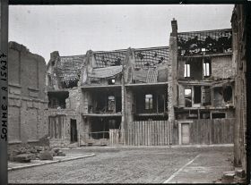 Image représentant Maisons en ruine rue de la Demi Lune