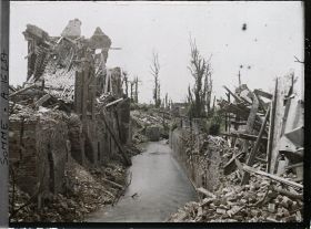 Image représentant France, Albert, Les bords de l'Ancre à Albert