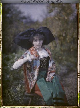 Image représentant Mademoiselle Elisabeth Hincky, fille du Maire de Massevaux