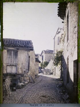 Image représentant Petite rue menant vers les remparts