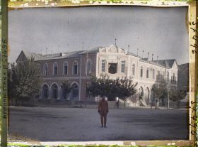 Image représentant Le Café Wali (hôtel appartenant au gouvernement et réservé aux étrangers)