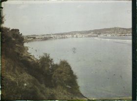 Image représentant Vue générale de la ville avec le canal de Marseille au Rhône
