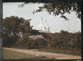 Image représentant Jardin près de la mosquée de la Perle (Moti Masjid) dans le fort Rouge (Lal Qila)