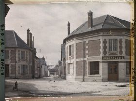 Image représentant France, Crouy, Place Adrien Lemoine et rue du Puits