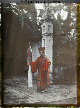 Image représentant L'officiant principal du Làm-chay