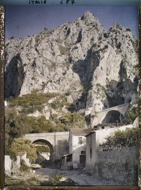 Image représentant Le Pont Saint-Louis au niveau de la frontière franco-italienne