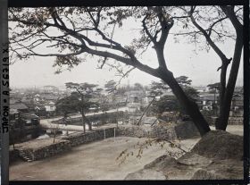 Image représentant Le mur et les douves sud-ouest du château U-jô ("chateau des corbeaux")