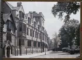 Image représentant Façade principale du St John's College sur St Giles street