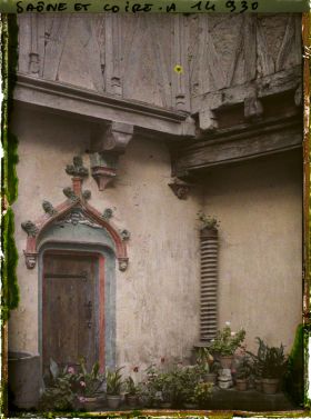 Image représentant Porte d'une cour intérieure du château de Sercy
