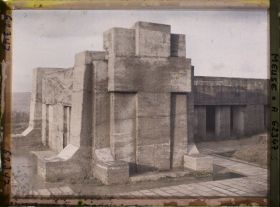 Image représentant Meuse, Douaumont, Le monument de la Tranchée des baïonnettes