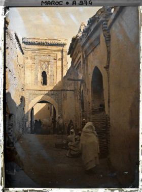 Image représentant Une porte monumentale dans Fès el Bali