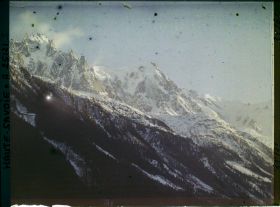 Image représentant France Les Alpes, Vallée de Chamonix, Coucher de Soleil s/ le Mt Blanc, les Aiges du Midi, du Plan et de la Blaitière (5h 05)