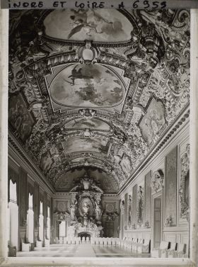 Image représentant La salle des fêtes de l'hôtel de ville