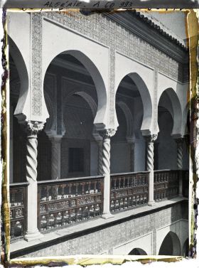 Image représentant La galerie du premier étage de l'archevêché (ancien Dar Aziza)