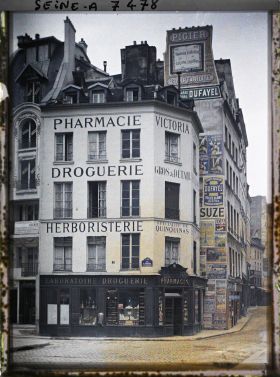 Image représentant Angle des rues St-Germain-l'Auxerrois et des Lavandières-Sainte-Opportune