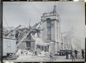 Image représentant France, Dunkerque, Bombardement des 2 - 3 - Septe - Entrepôt de laines