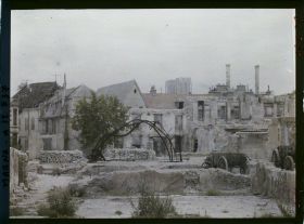 Image représentant France, Reims, Abside de la Cathédrale vue de la rue de l'Evêché