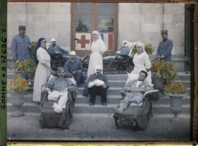 Image représentant Hôpital de Moreuil : grands blessés, docteur et infirmières